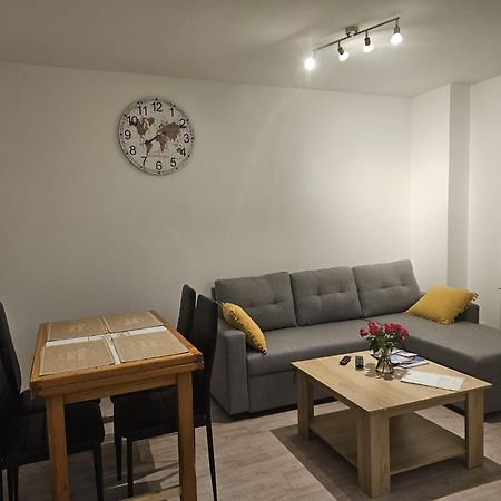 Joli Appartement En Face De Lac Nantua Eksteriør bilde