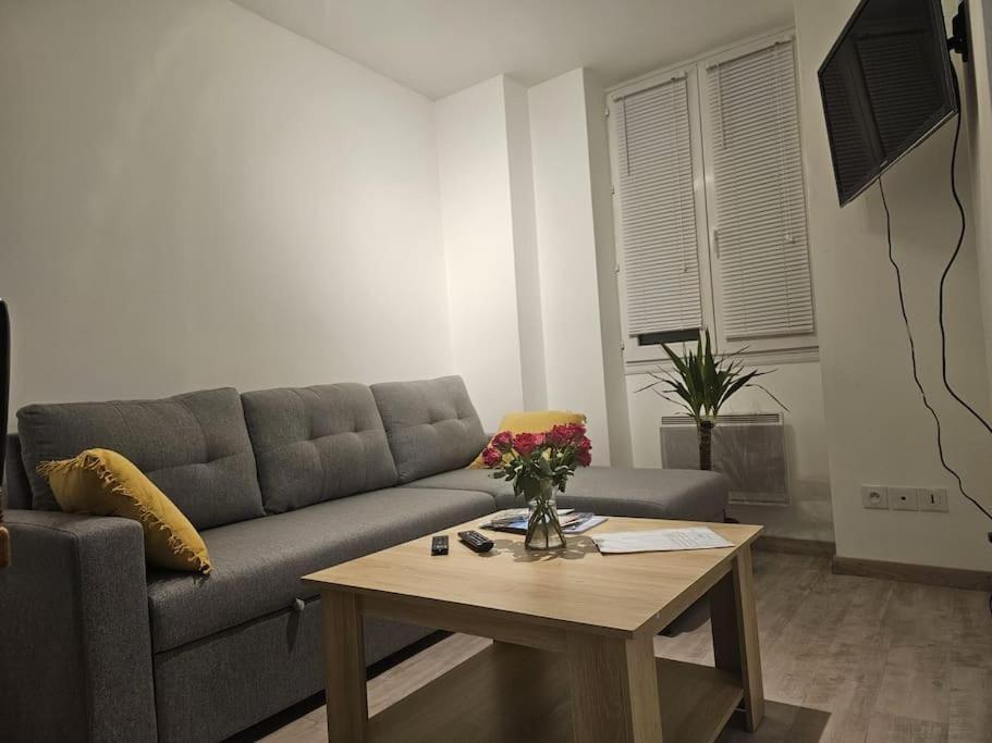 Joli Appartement En Face De Lac Nantua Eksteriør bilde